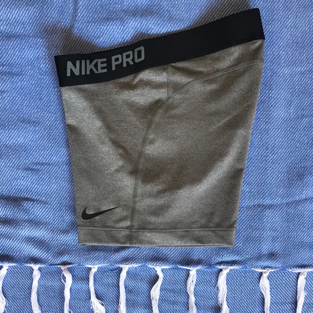 Nike Pro Spandex- M